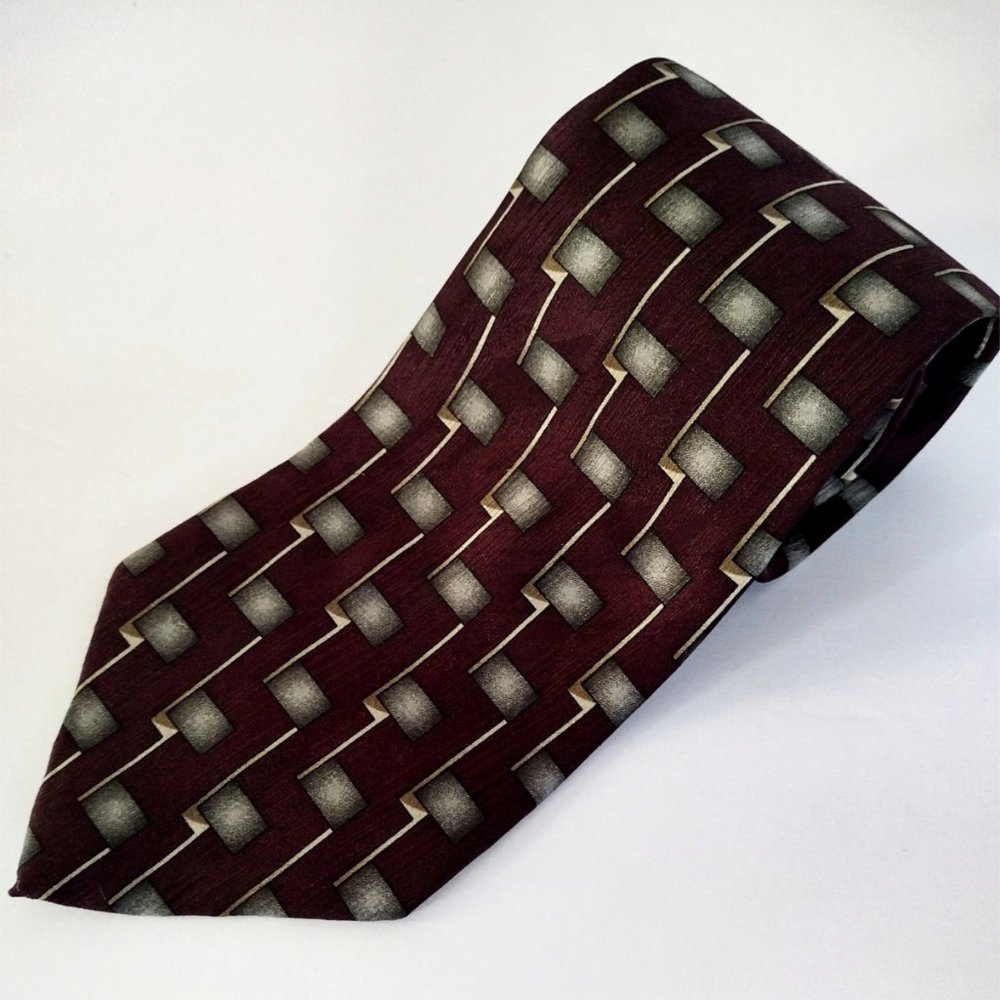 Vintage 1990s Magic Johnson Purple Geometric All Silk Necktie